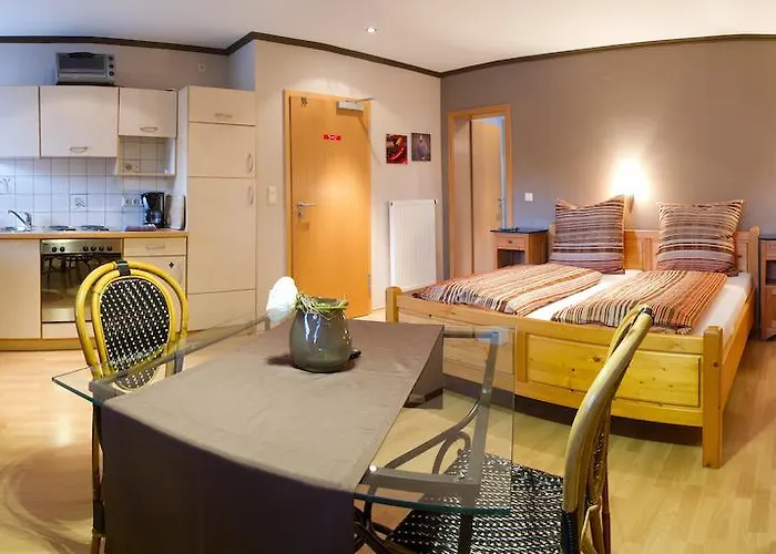 Gasthof Almehof Thöne 3*